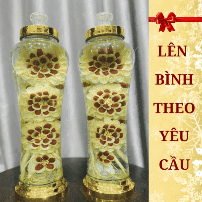 Cặp bình hoa sâm nghệ thuật 5 lít được kết thủ công tỉ mỉ từ nhân sâm Hàn Quốc 6 năm tuổi theo yêu cầu khách hàng tại Sâm Yến Lộc Thiên Linh.
