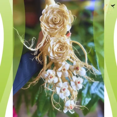 Phôi hoa sâm nghệ thuật được kết thủ công tỉ mỉ từ củ sâm Hàn Quốc 6 năm tuổi thượng hạng.