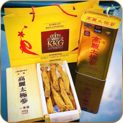 Bộ quà tặng sức khỏe Thiên Sâm Hàn Quốc KKG 300g kèm túi xách vàng sang trọng, lựa chọn hoàn hảo cho biếu tặng người thân và đối tác.